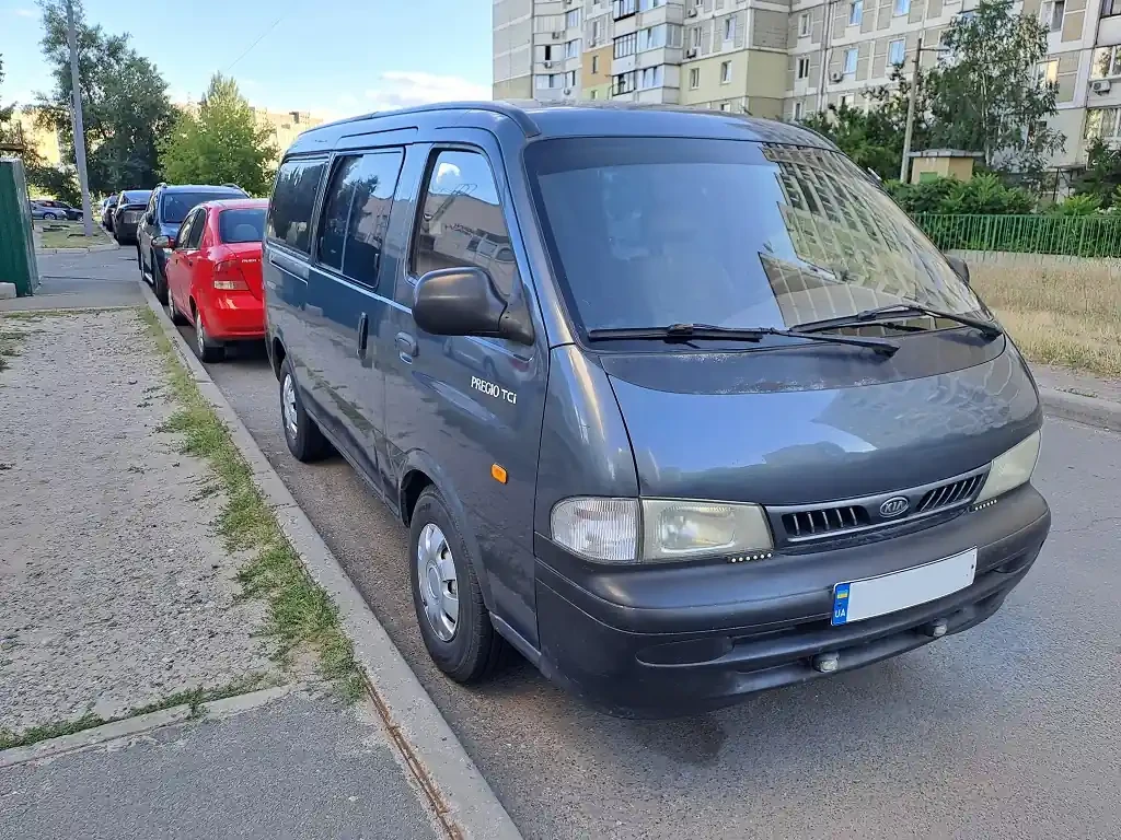 В Украине продолжает трудиться один из самых популярных корейских фургонов